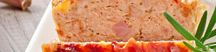Cake chorizo olives